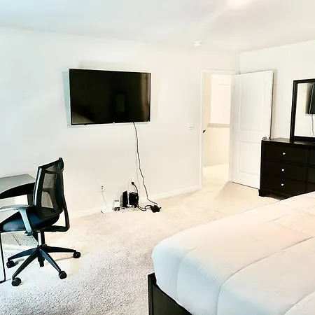 Spacious 4-Bedroom House,6Beds With Office Space Charlotte Exterior foto
