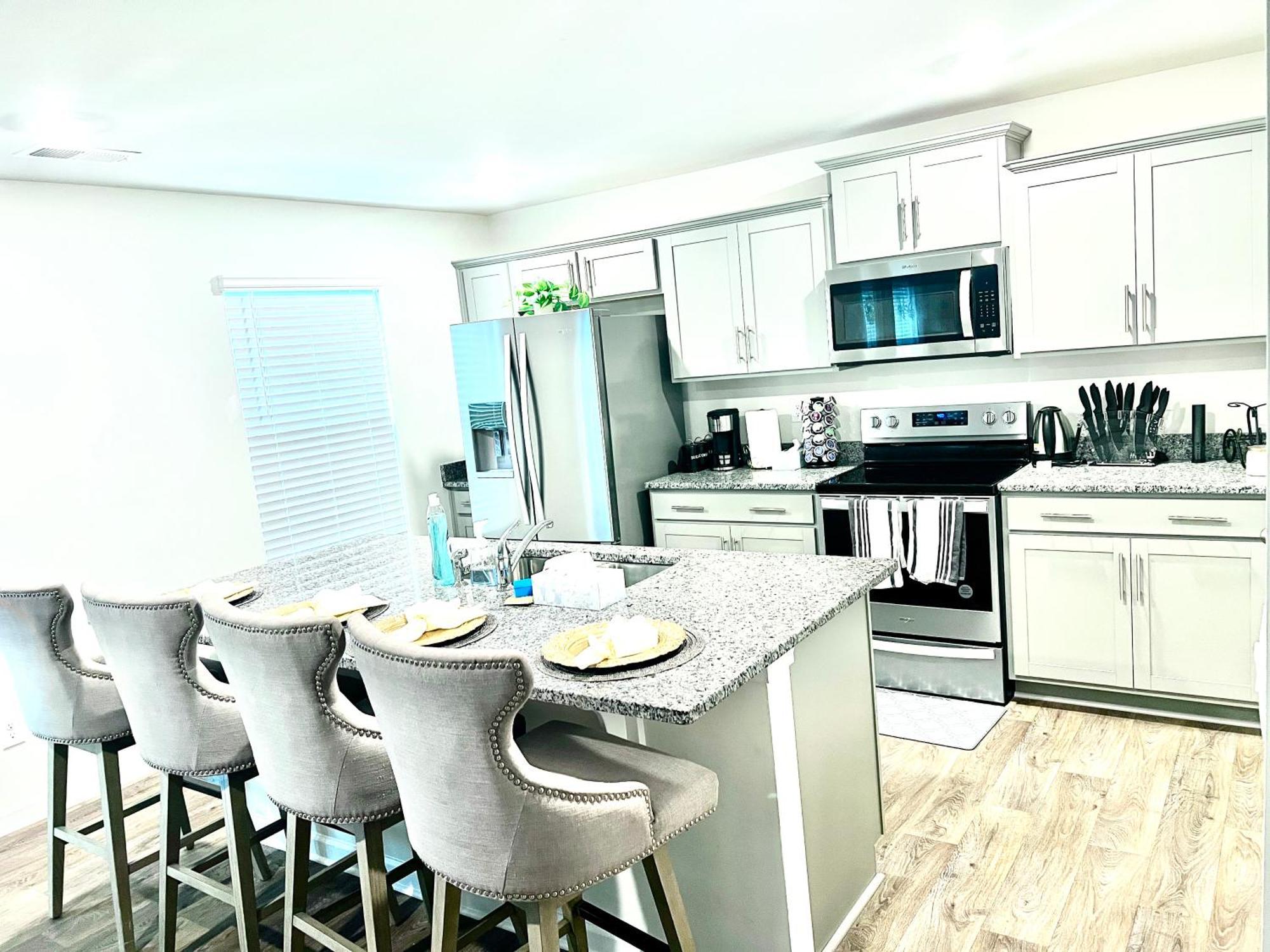 Holiday home Spacious 4-bedroom House,6beds With Office Space *